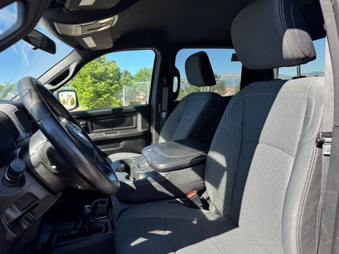 Used 2022 RAM 2500 Tradesman w/ Protection Group AWD/4WD image 7