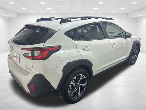 Used 2024 Subaru Crosstrek 2.0i Premium image 4