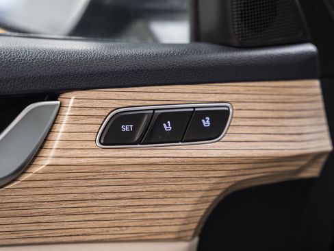 Used 2021 Hyundai Palisade Limited image 47