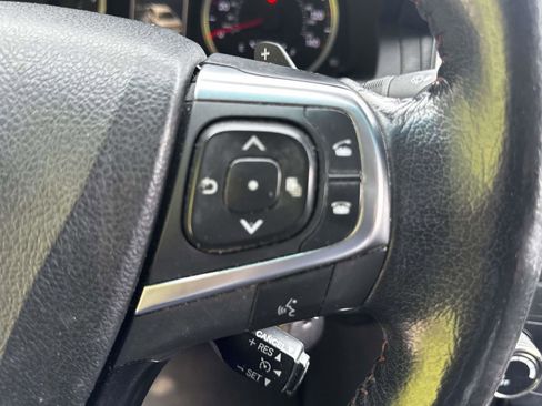 Used 2016 Toyota Camry SE FWD image 20