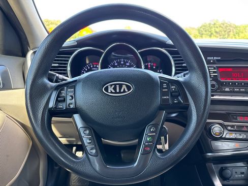 Used 2011 Kia Optima LX w/ Convenience Pkg FWD image 13