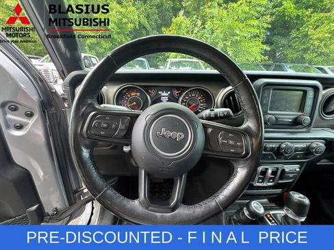 Used 2020 Jeep Wrangler Sport AWD/4WD image 32