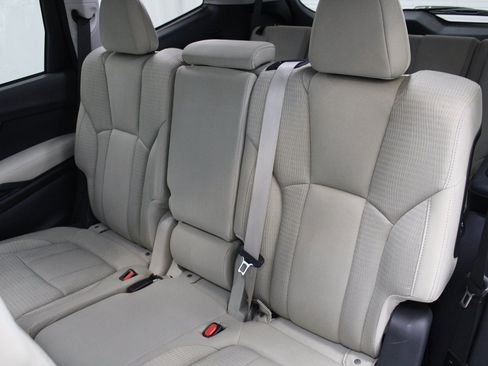 Used 2020 Subaru Ascent Premium w/ Convenience Package image 21