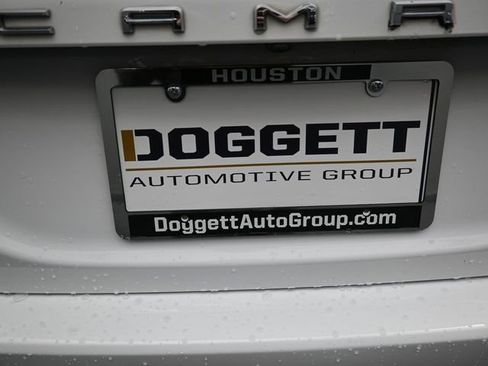 Used 2022 Toyota Camry LE FWD image 2