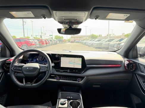 Used 2025 Chevrolet Equinox RS w/ Safety and Technology Package FWD image 20
