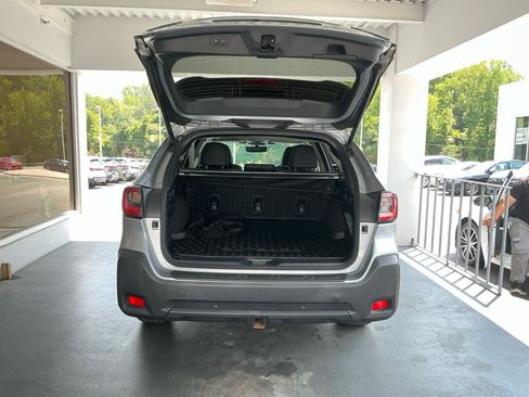 Used 2024 Subaru Outback Onyx Edition XT AWD/4WD image 19