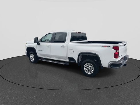Used 2025 Chevrolet Silverado 2500 LT w/ Convenience Package AWD/4WD image 6