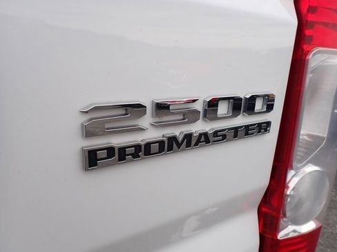 Used 2024 RAM ProMaster 2500 w/ Convenience Group FWD image 7