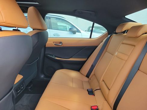 Used 2025 Lexus IS 300 w/ Premium Package RWD image 11