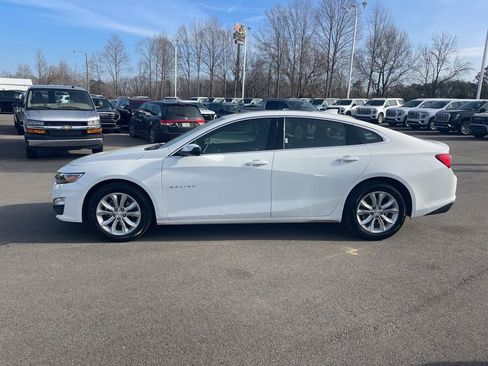 Used 2024 Chevrolet Malibu LT image 2