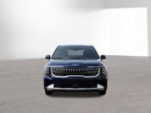 New 2026 Kia Carnival LX image 2