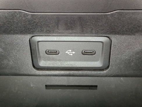 Used 2022 Mercedes-Benz C 300 Sedan image 29