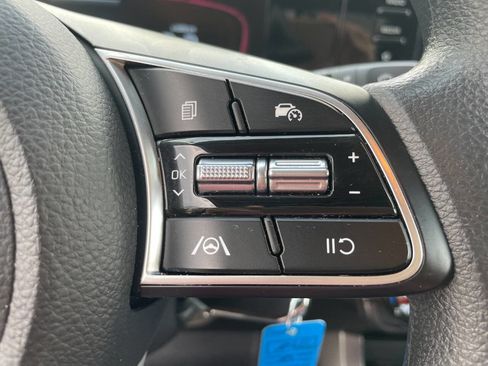 Used 2024 Kia Seltos LX image 32