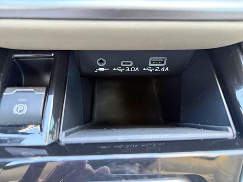Used 2024 Subaru Outback Limited AWD/4WD image 33