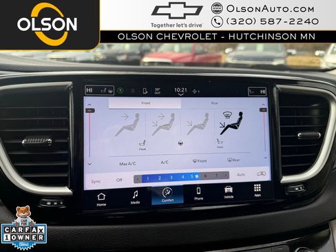 Used 2024 Chrysler Pacifica Touring-L image 22