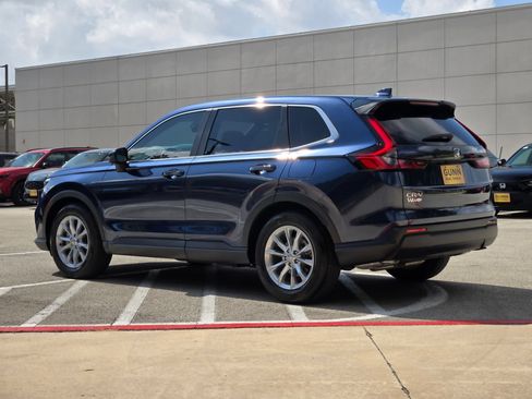 Used 2024 Honda CR-V EX image 5
