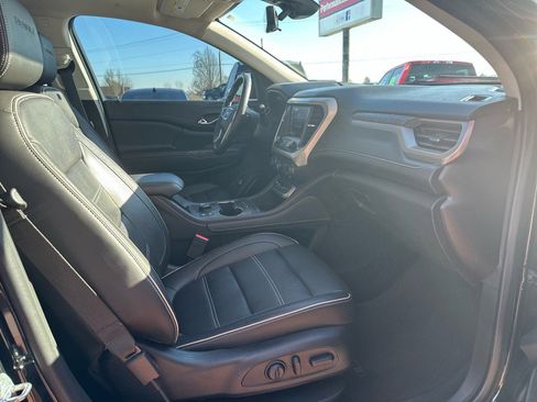 Used 2020 GMC Acadia Denali w/ Technology Package image 4