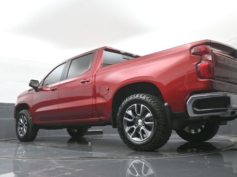 Used 2023 Chevrolet Silverado 1500 LT AWD/4WD image 36