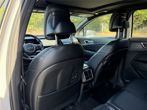 Used 2023 Kia Sportage X-Line w/ X-Line Premium Package AWD/4WD image 23
