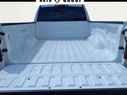 Used 2025 RAM 1500 Big Horn AWD/4WD image 6