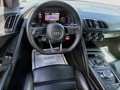 Used 2020 Audi R8 V10 w/ Carbon Exterior Package AWD/4WD image 16