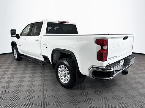 Used 2024 Chevrolet Silverado 2500 LT w/ Convenience Package AWD/4WD image 5