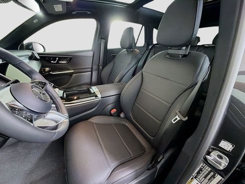 New 2026 Mercedes-Benz GLC 300 4MATIC image 12