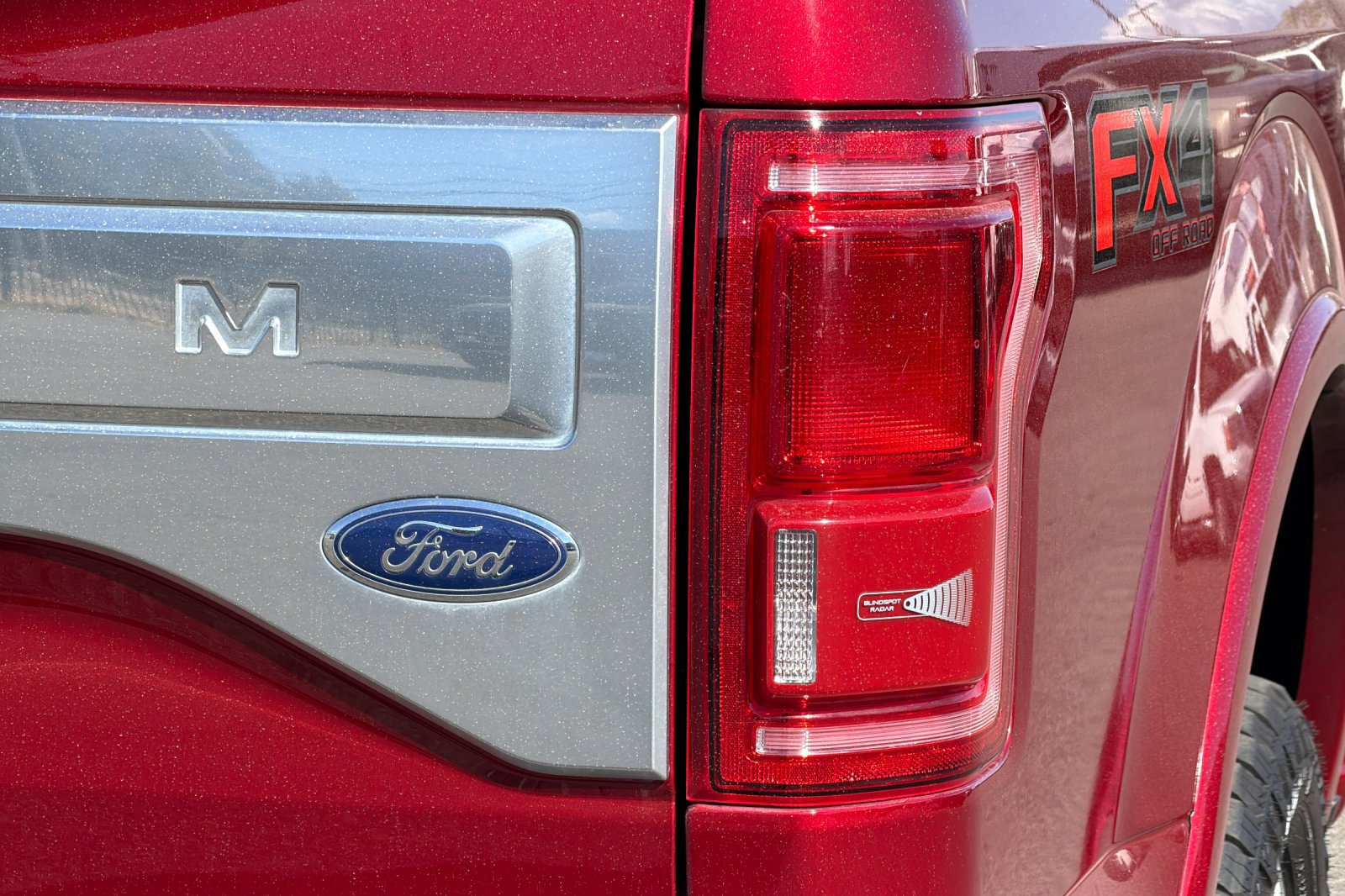 Used 2015 Ford F150 Platinum w/ Max Trailer Tow Package AWD/4WD image 46