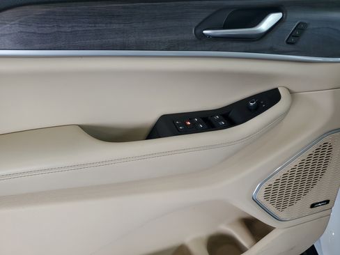 Used 2024 Jeep Grand Cherokee Limited 4xe AWD/4WD image 14