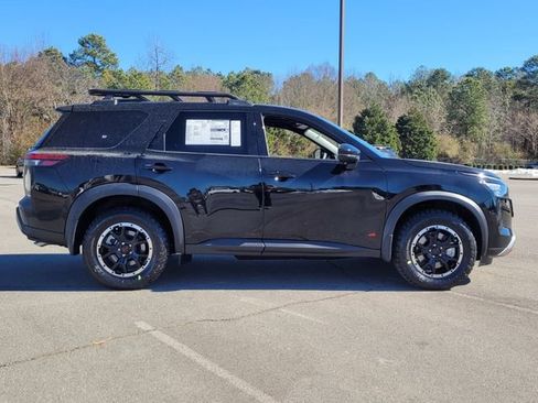 New 2026 Nissan Pathfinder Rock Creek w/ Rock Creek Premium Package AWD/4WD image 2