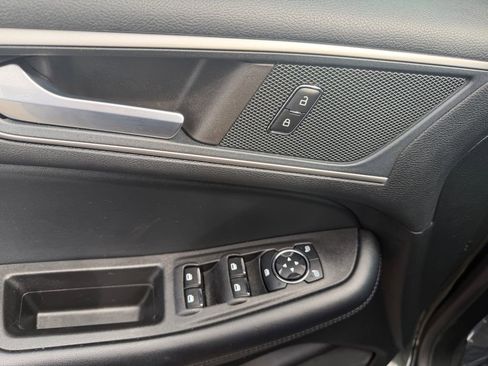 Used 2024 Ford Edge SEL w/ Convenience Package image 15