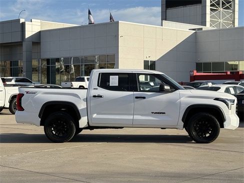 Used 2023 Toyota Tundra SR5 image 3