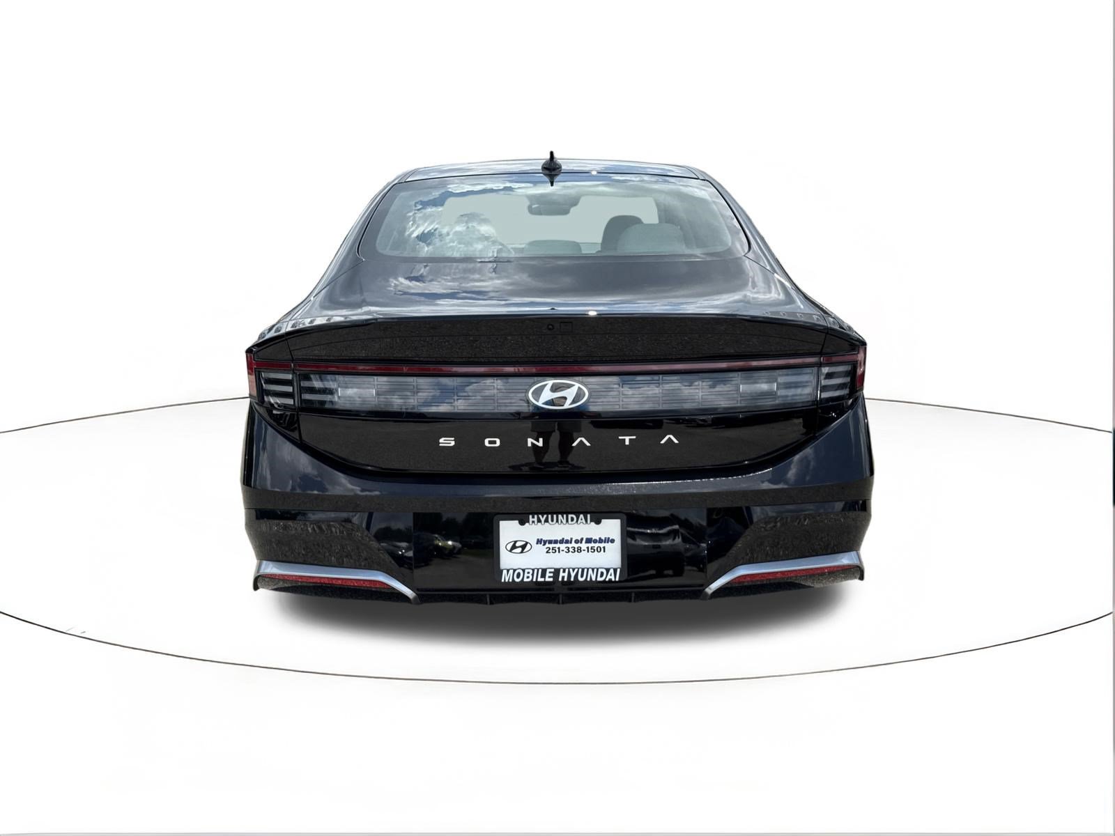 New 2026 Hyundai Sonata SEL FWD image 4