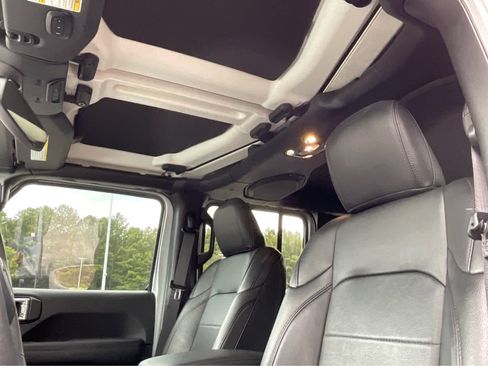 Used 2023 Jeep Wrangler Unlimited Sahara AWD/4WD image 24