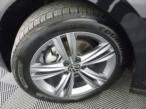 Used 2024 Volkswagen Jetta SE image 51