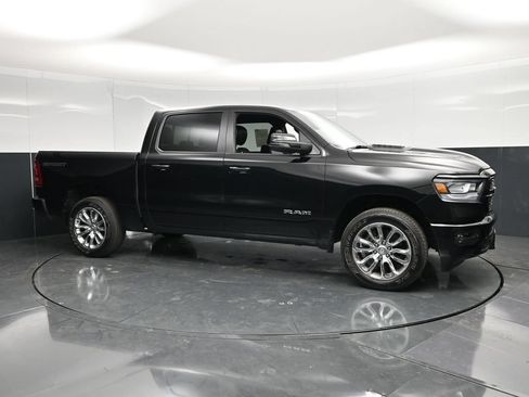 Used 2023 RAM 1500 Laramie AWD/4WD image 4