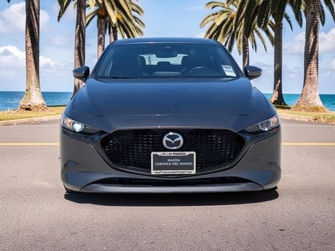 Used 2022 MAZDA MAZDA3 s FWD image 4