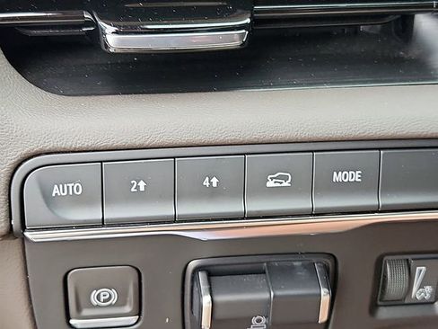 Certified 2023 Cadillac Escalade ESV Sport w/ LPO, ONYX Package AWD/4WD image 26
