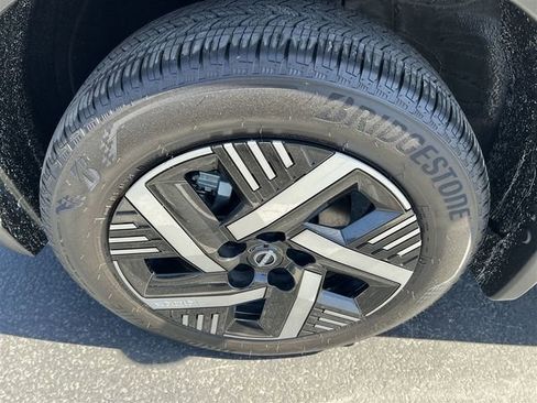 Used 2025 Nissan Kicks SV image 20