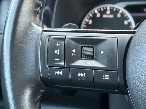 Used 2023 Nissan Pathfinder SV image 26