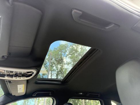 Used 2012 Porsche Cayenne image 38