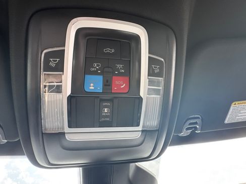 Used 2025 RAM 1500 Big Horn AWD/4WD image 21