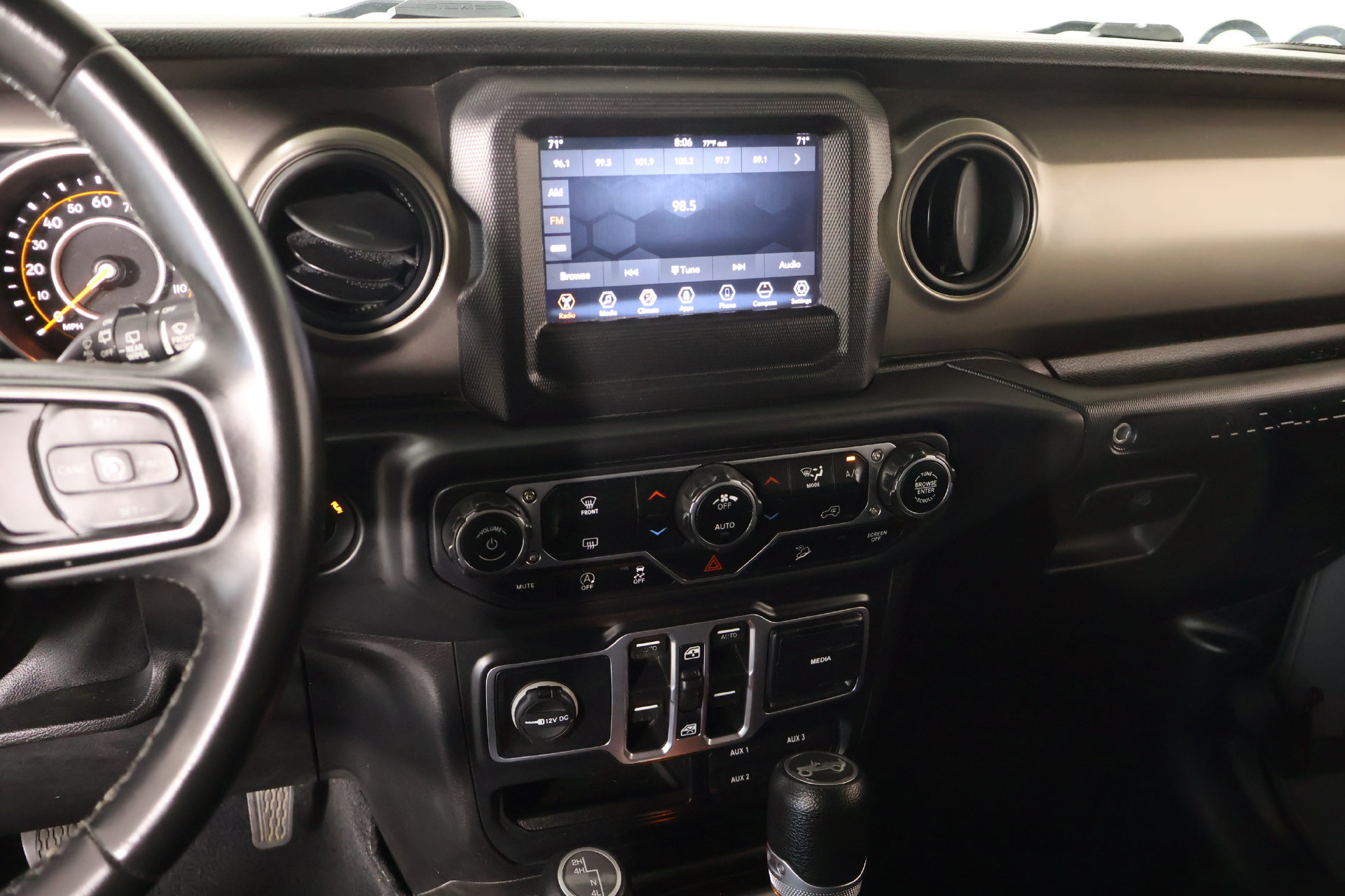 Used 2018 Jeep Wrangler Unlimited Sport S AWD/4WD image 5