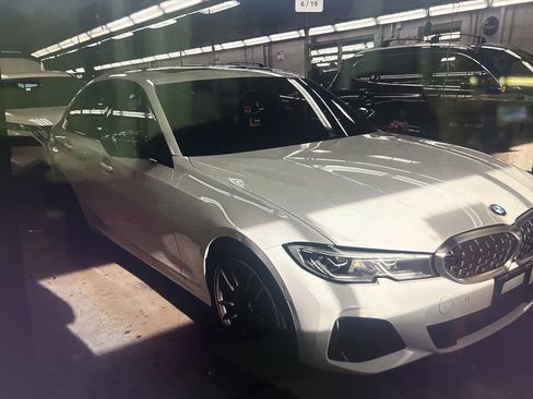 Used 2020 BMW M340i xDrive w/ Executive Package AWD/4WD image 4