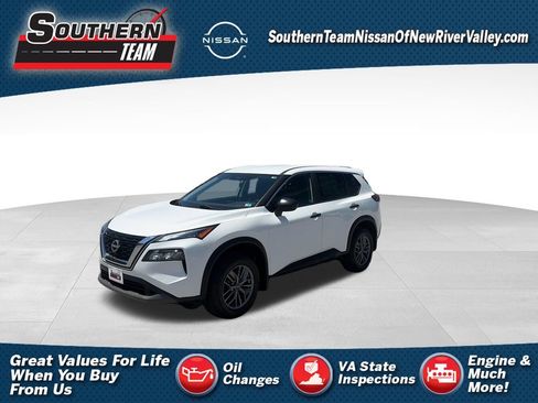 Used 2023 Nissan Rogue S AWD/4WD image 1