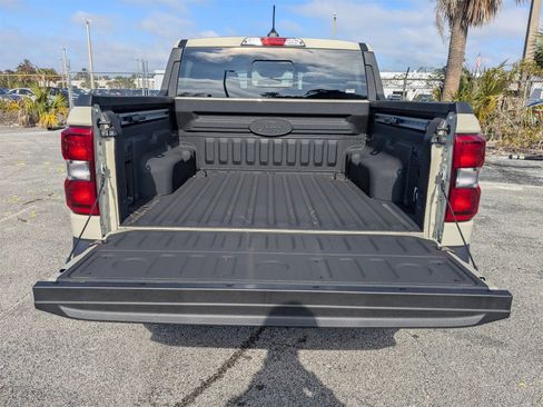 New 2025 Ford Maverick Lariat image 13