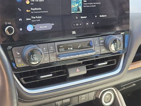 Used 2024 Toyota Grand Highlander Platinum image 17