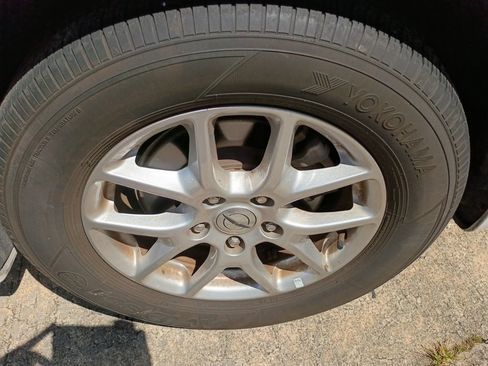 Used 2025 Chrysler Pacifica Select FWD image 9