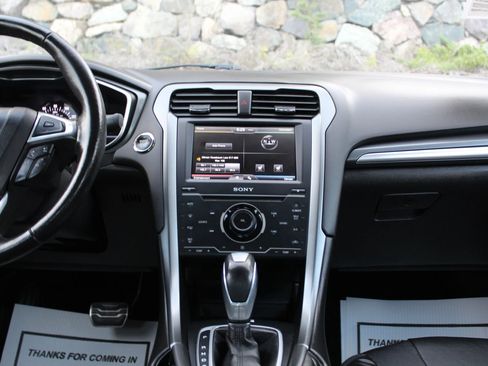 Used 2013 Ford Fusion Titanium image 21