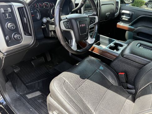 Used 2018 GMC Sierra 1500 SLT AWD/4WD image 10